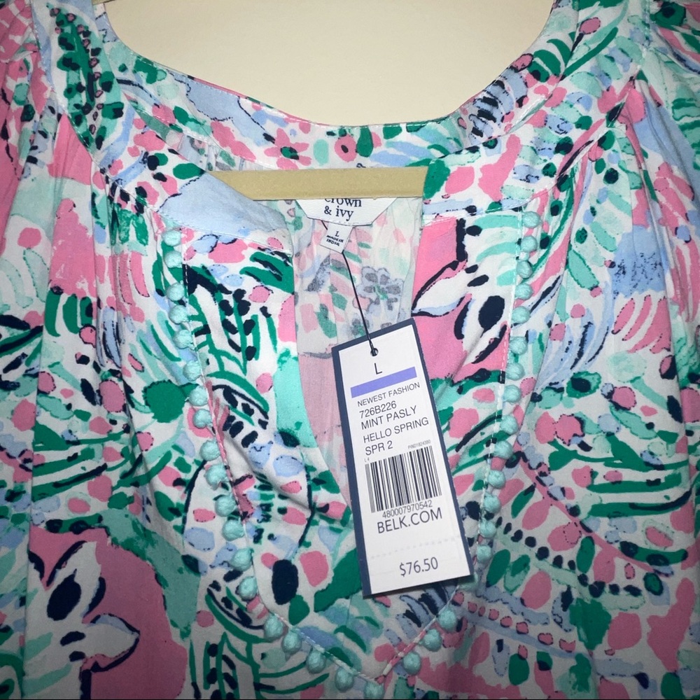 Beautiful Crown & Ivy dress NWT. Very bright and colorful